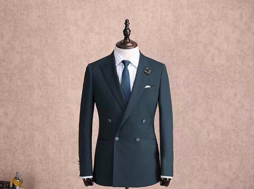 靓雪甄选英伦版双排扣西装