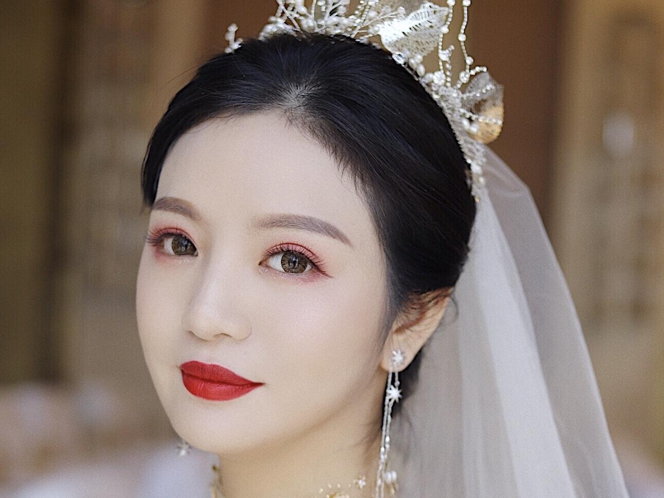 Elva老师定制早妆造型