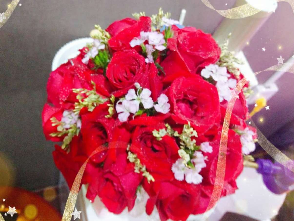 【婚礼纪推荐】新娘超美手捧花，36枝红玫瑰鲜花