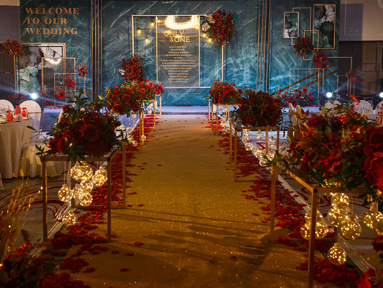 墨绿款 only one  一生一次，一生一人