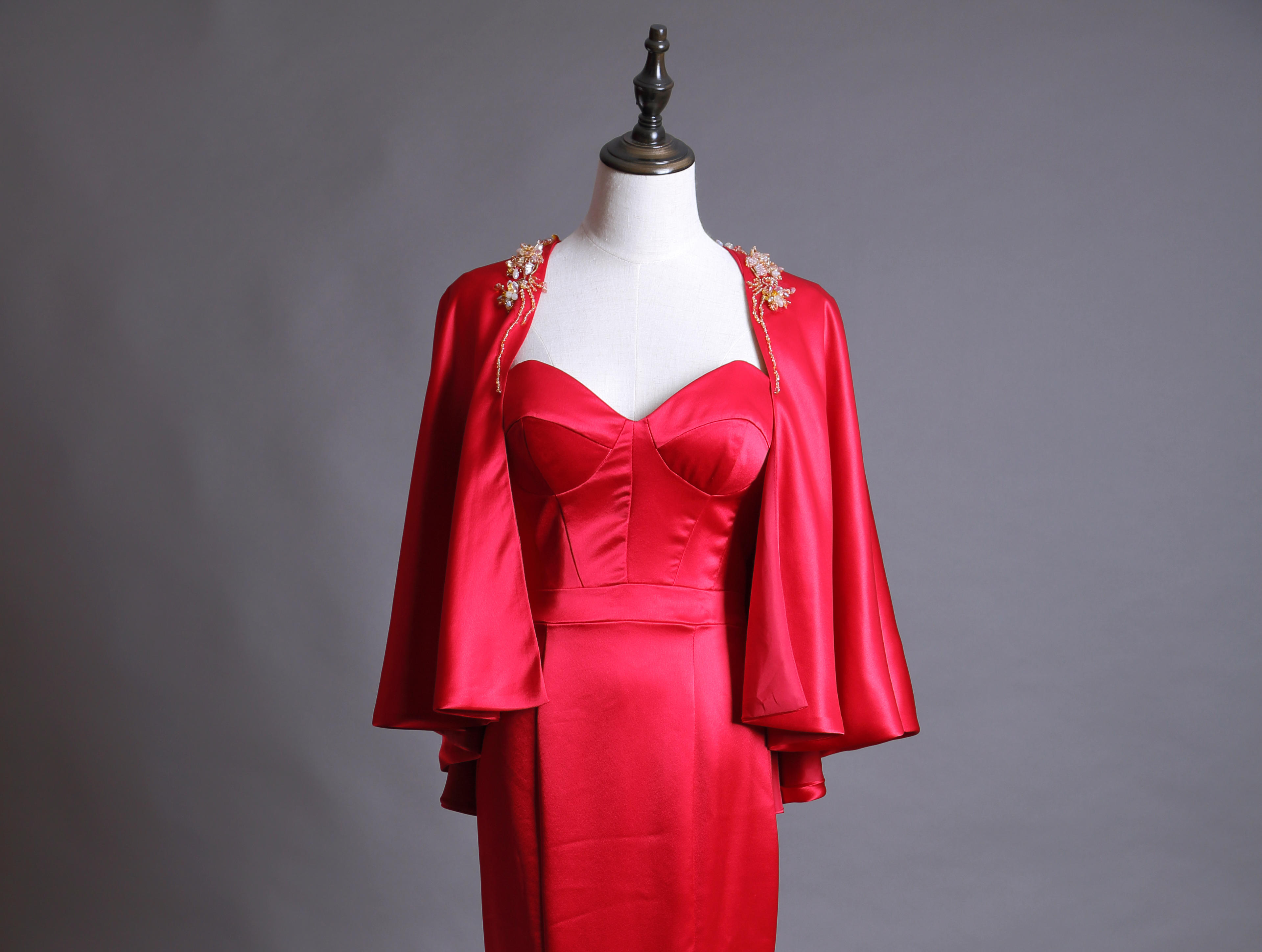 【臻一婚纱】臻情超值两件套组 出门纱+敬酒服