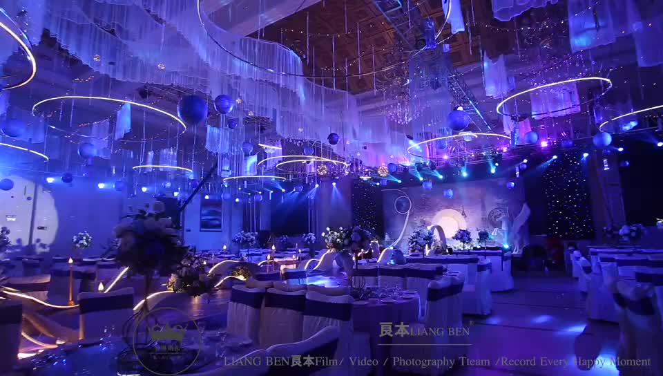 光年之外，于星河中遇见你