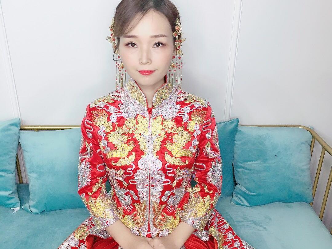 婚纱礼服B套餐（齐地纱或秀禾、大拖尾、敬酒服）