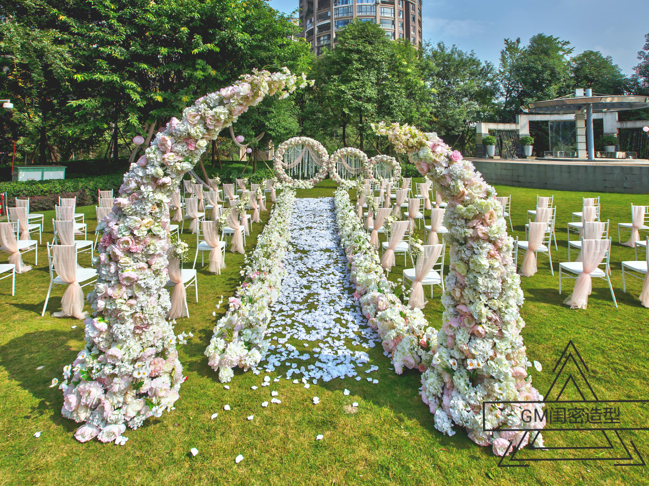 【大多数新娘的选择】高级化妆师跟妆套餐3妆3造+