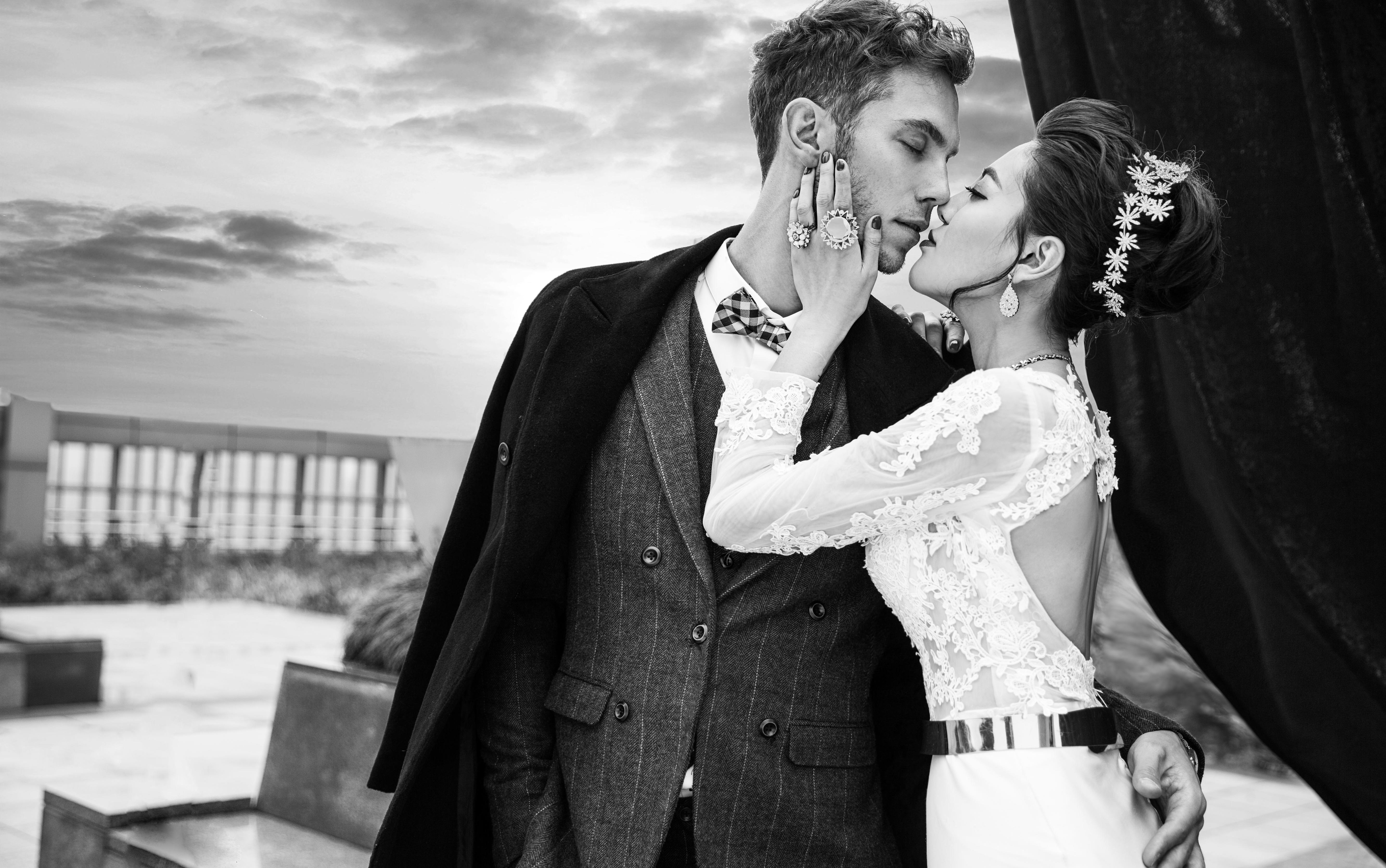 深圳时尚轻旅拍+一价畅拍+专车接送+包住宿包邮寄