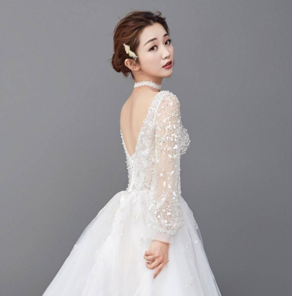 【限定套餐特惠】齐地+拖尾+敬酒+伴娘服