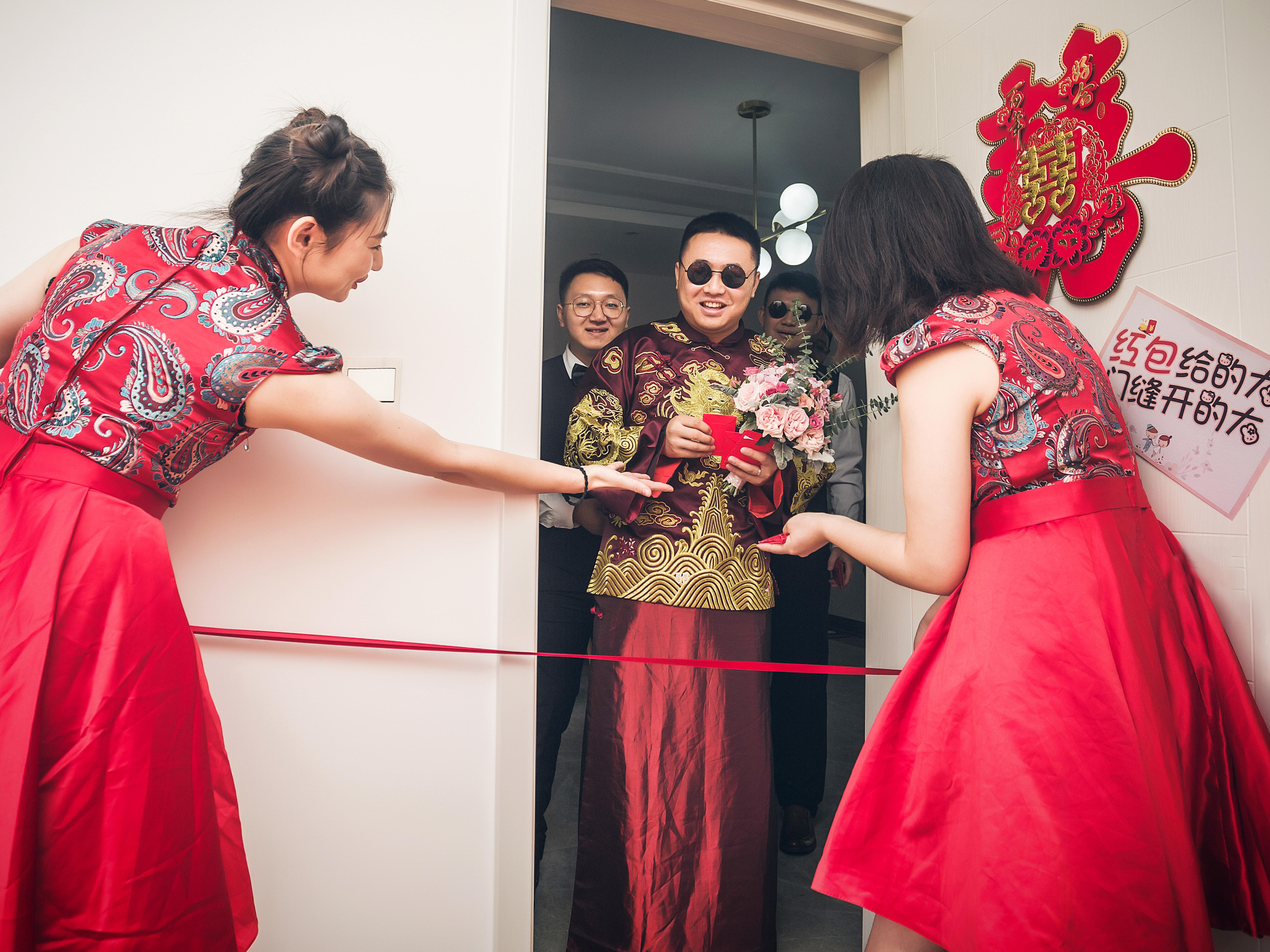 茉莉造型婚礼当天全程跟妆跟拍