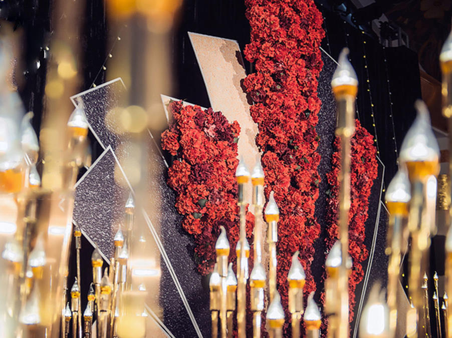 韩式红色系列皇室风【含四大金刚】花海阁婚礼