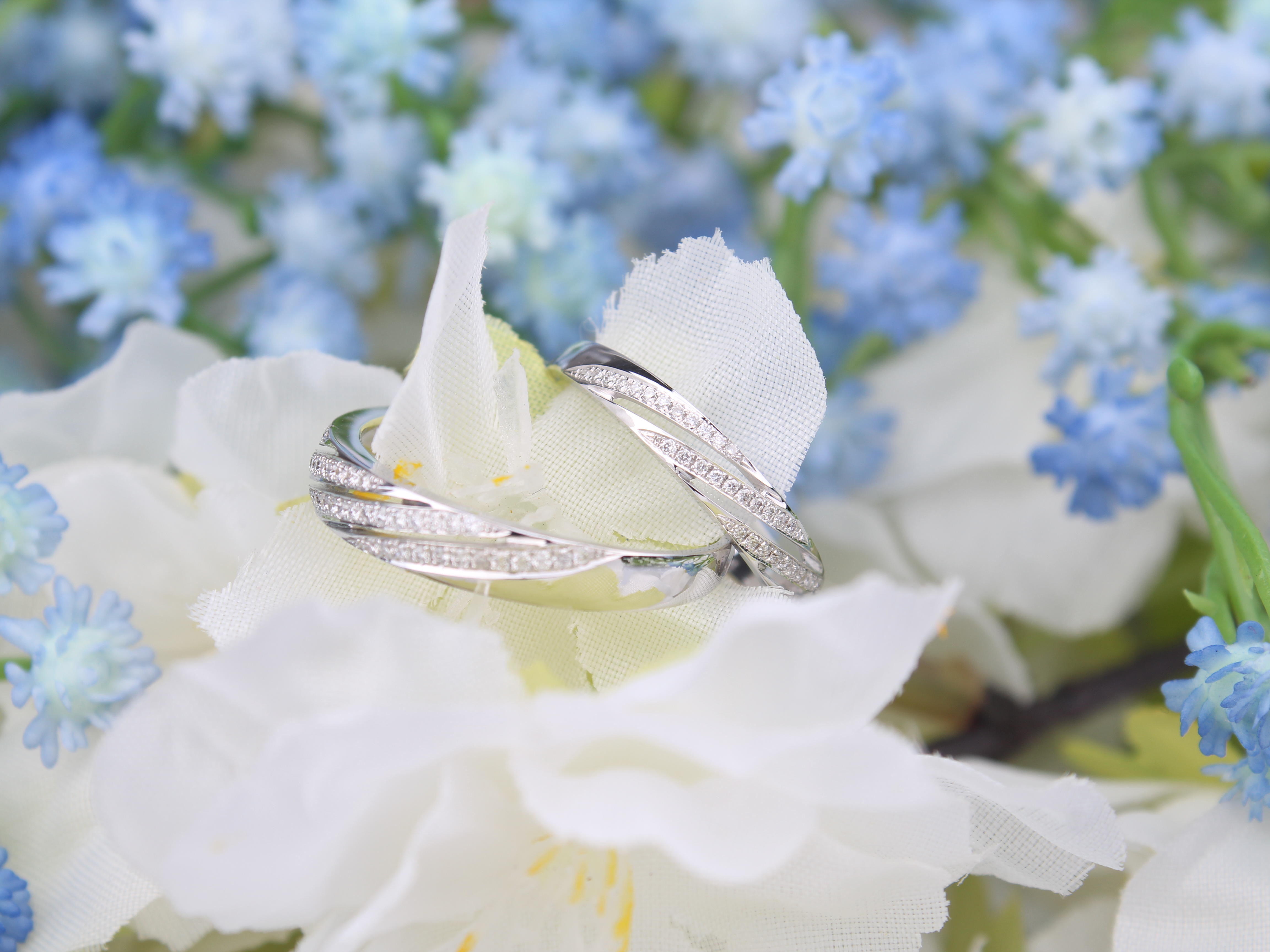 《卡门》对戒 庆圣诞迎新年 罗兰钻石冬日新款特惠