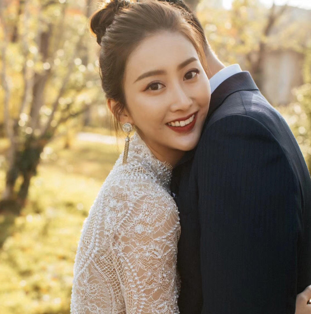 泡芙新娘婚纱礼服原创设计师品牌超值套餐男士西装