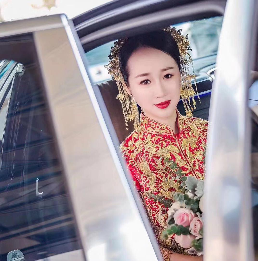 【超值套餐】秀禾+仪式纱+敬酒服+跟妆