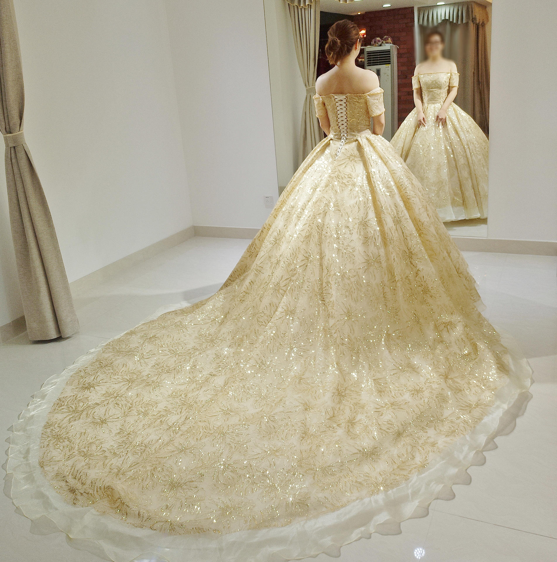 【超值套餐】高端定制婚纱礼服裙褂送男士西服一套