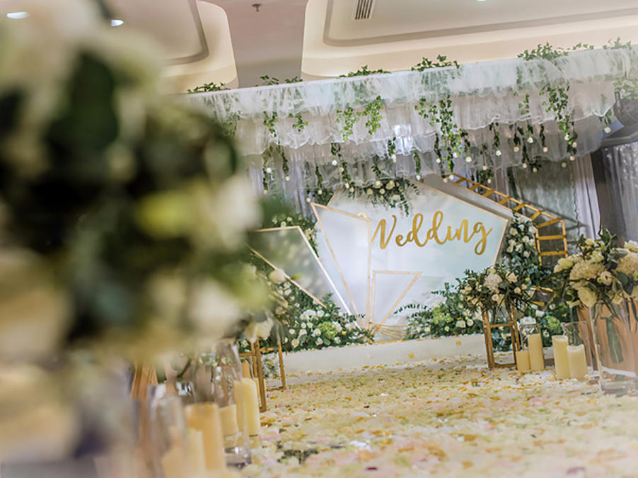 【曼薇蜜婚礼】清新自然主题定制+创意设计