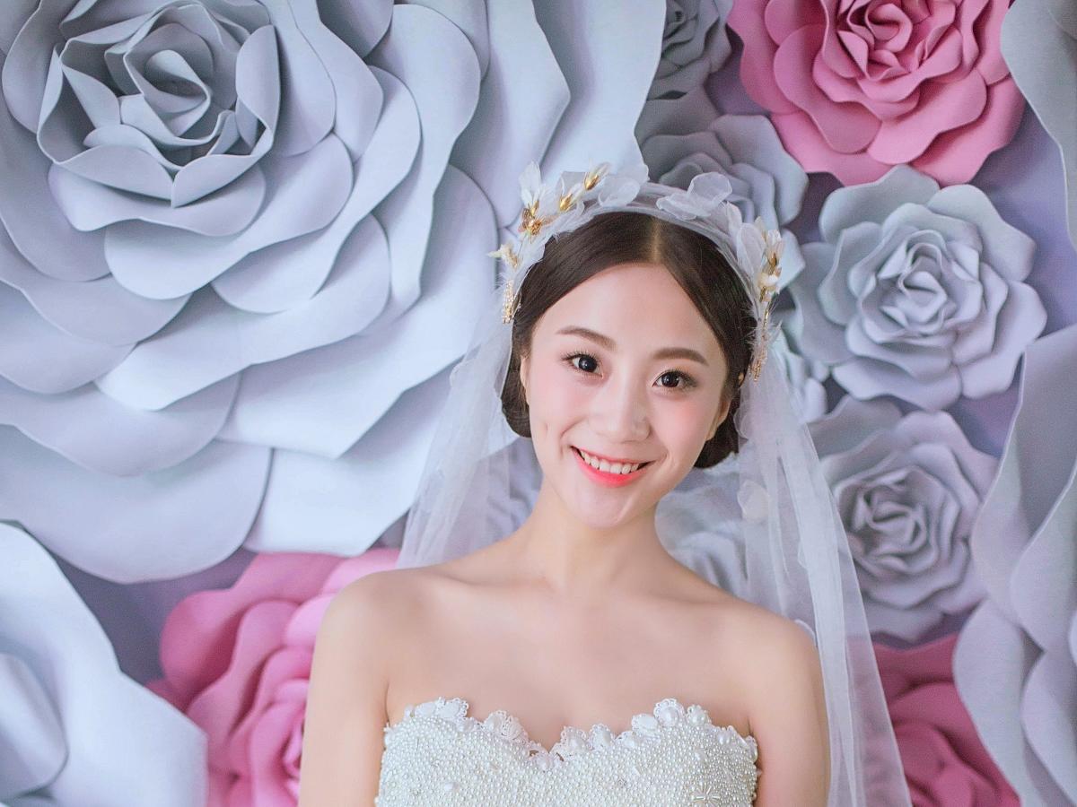 Nice奈斯 总监斯颖跟妆＋两套婚纱 优惠600