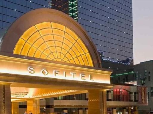 ：商家名/化妆师级别/造型/妆面数量/跟妆时间/