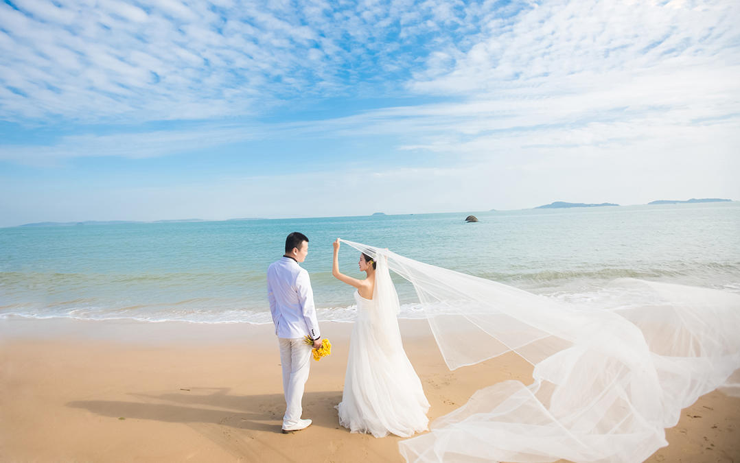 【佰莉婚紗】蜜月酒店+精修80張+贈(zèng)送婚紗+包郵