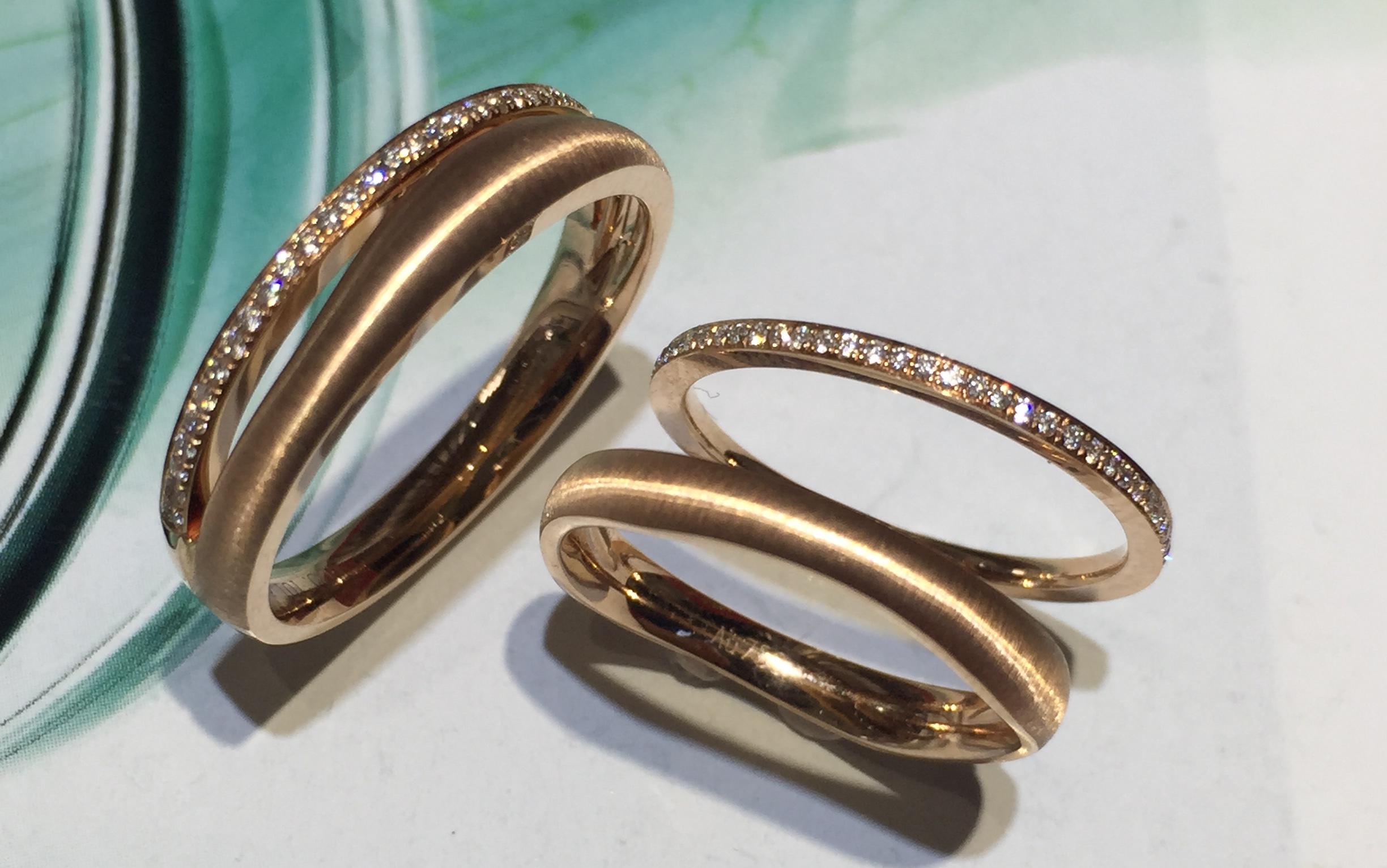 18K金 玫瑰金 情侣钻石对戒 定制婚戒