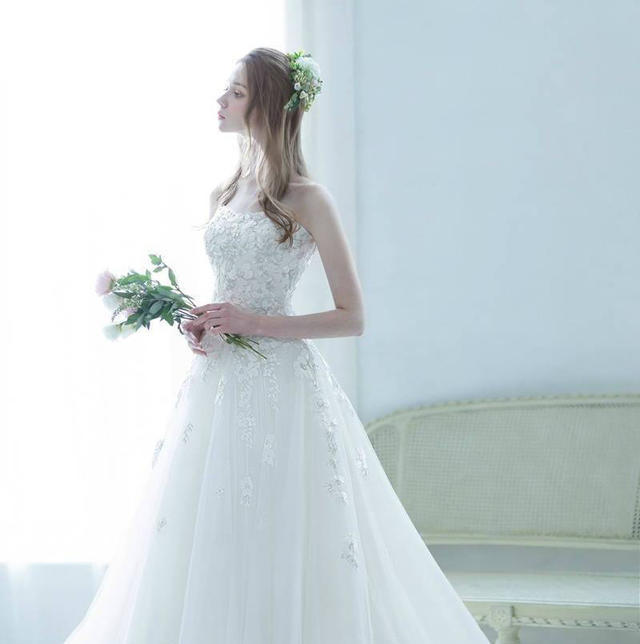 【茜熙阁】完美婚纱系列五件套--赠送伴娘服