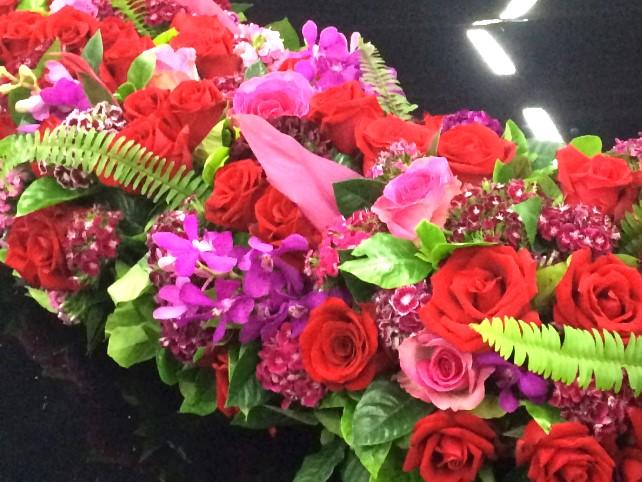 婚車+新娘手捧花（定制設(shè)計）
