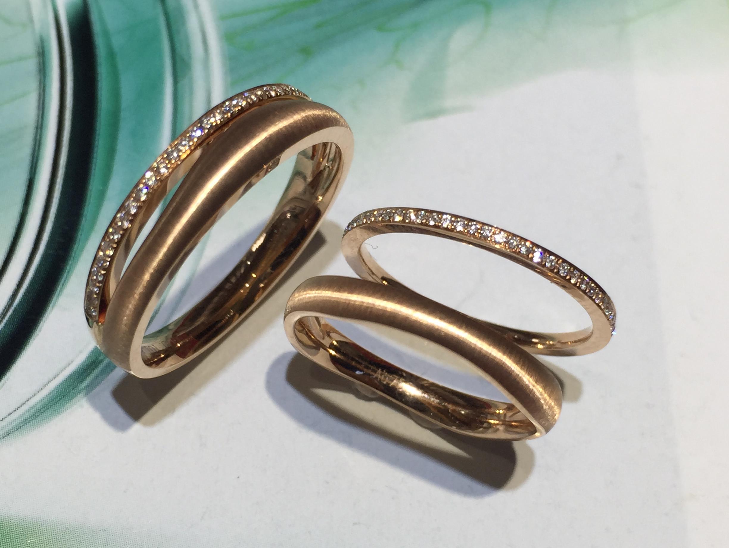 18K金 玫瑰金 情侣钻石对戒 定制婚戒