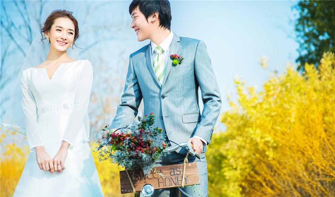 《特惠套餐》内景+外景+一对一服务