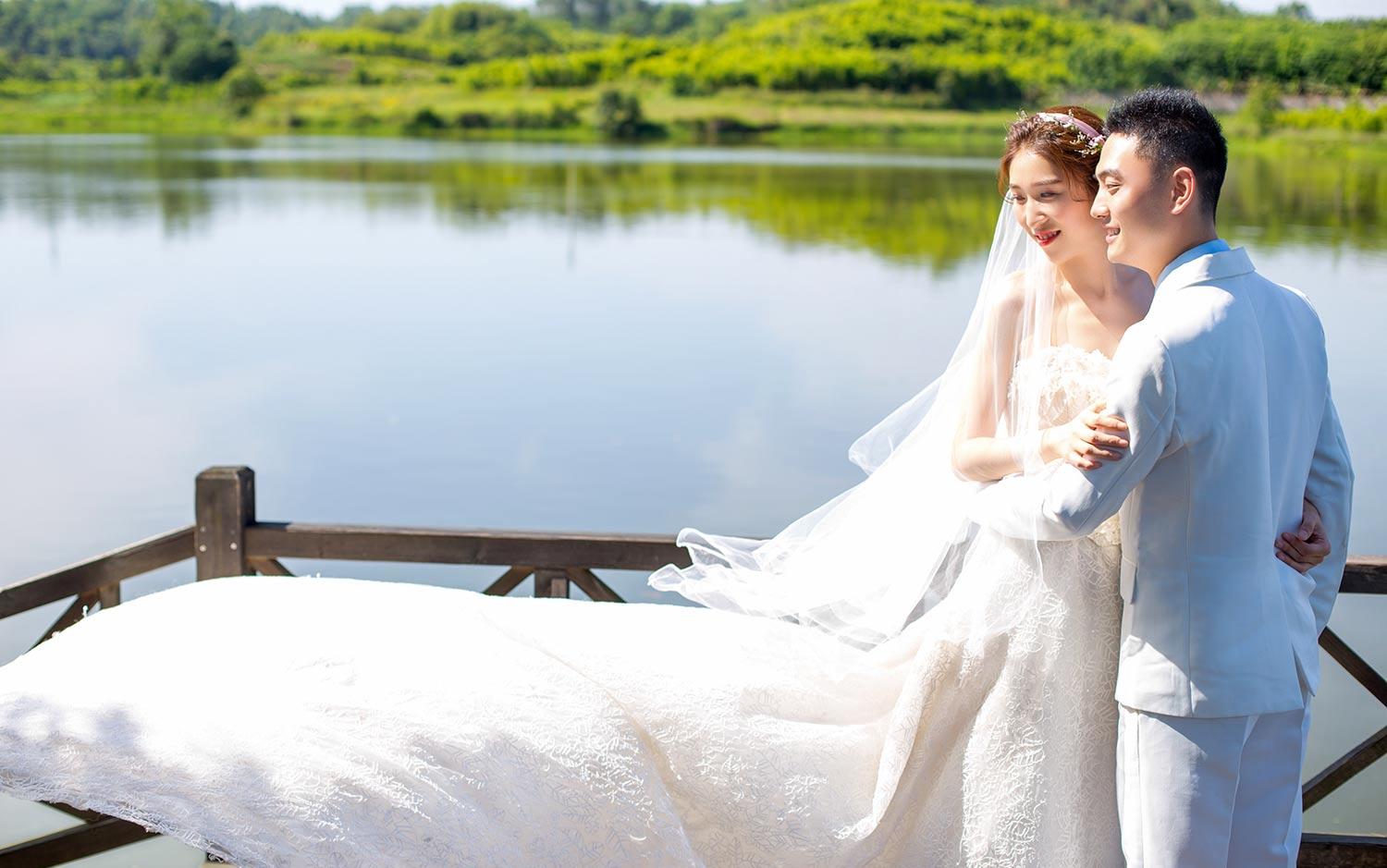 方向攝影限時特惠僅458藝術(shù)寫真一對一服務(wù)