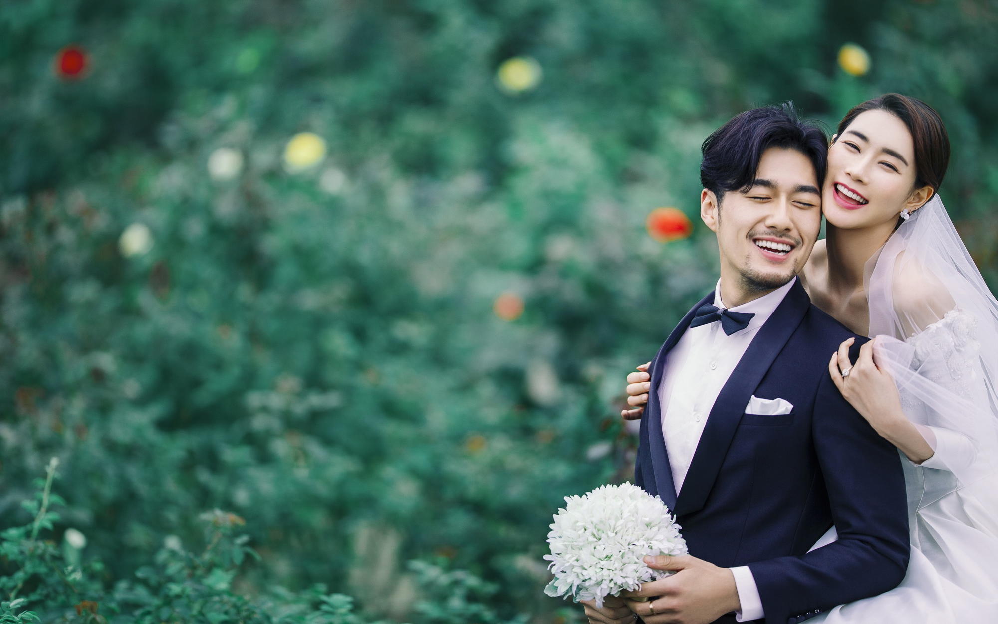 鉑爵風(fēng)尚/豪華游艇/專車出行/定制嫁衣/一對一/