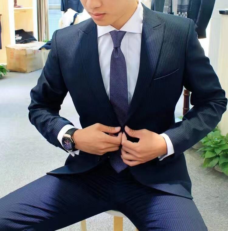 AWEI大精做西服 做工精细性价超值