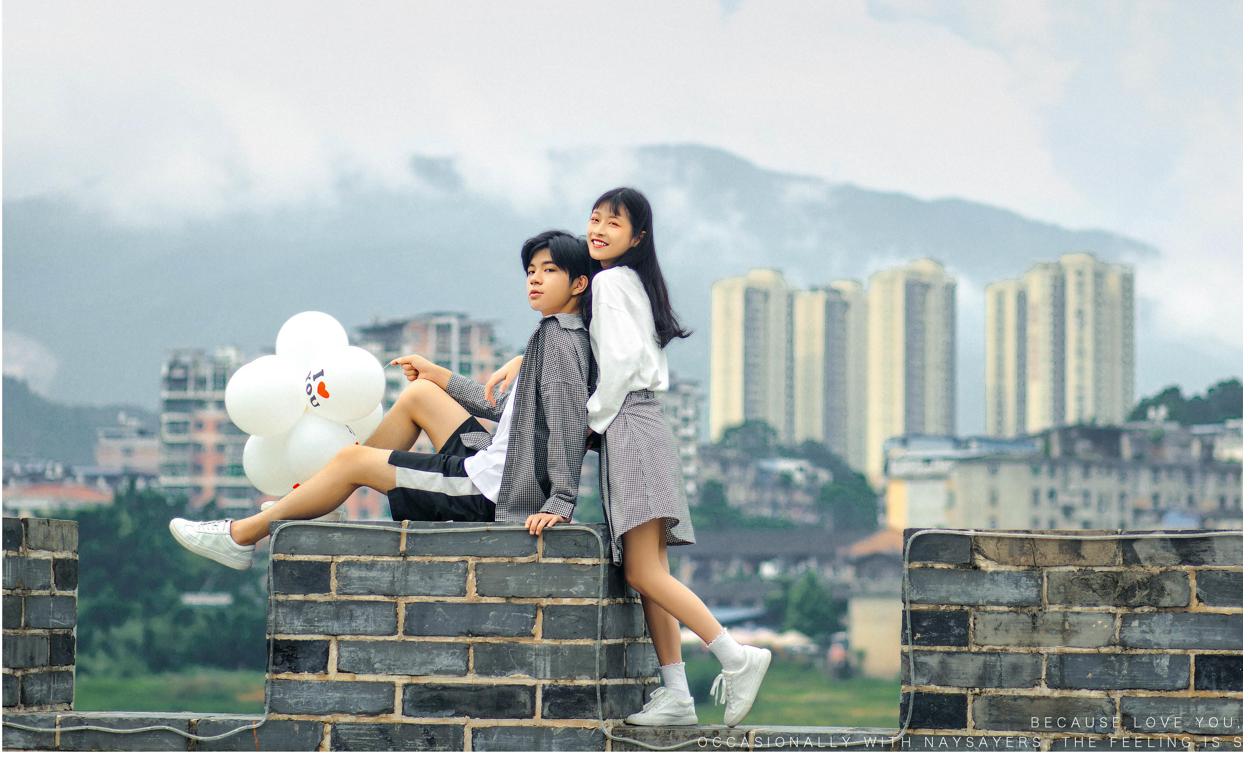 【建瓯巴黎】两框两册八套服装 城市旅拍特惠套系