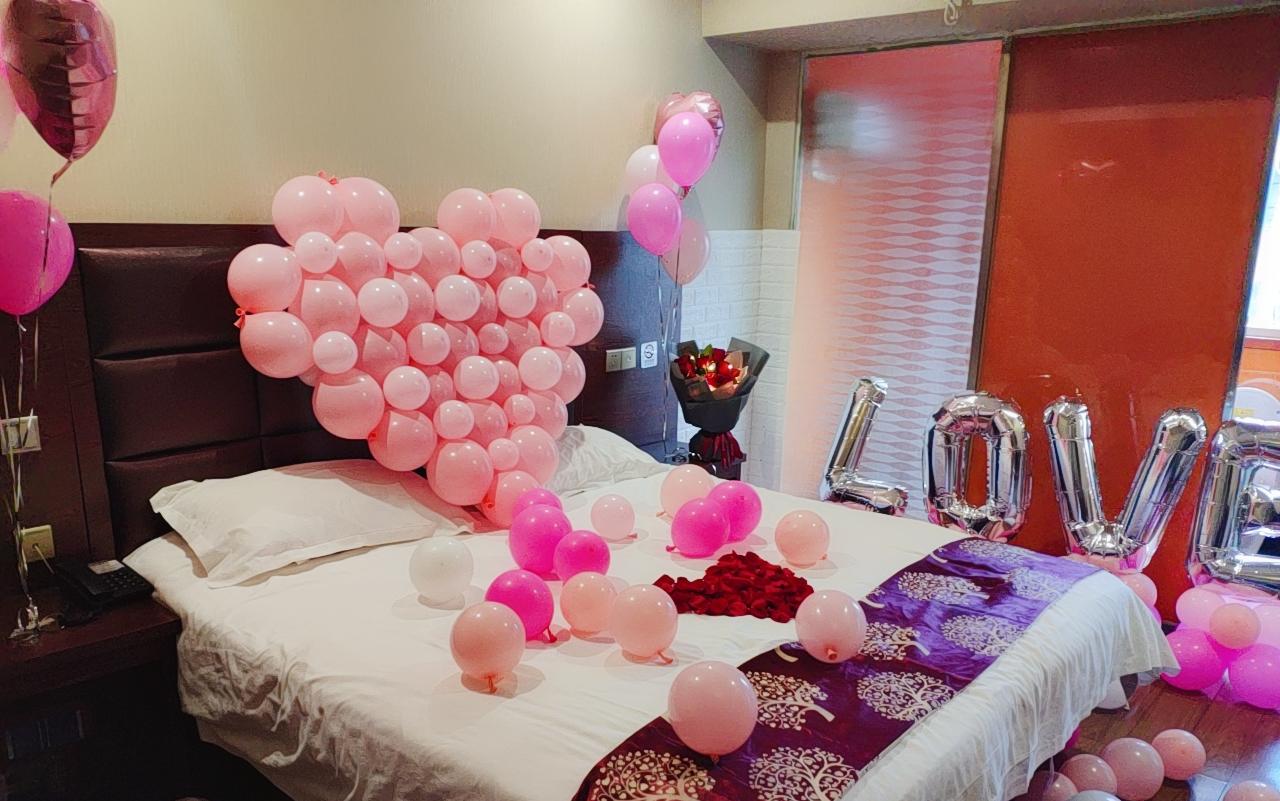 婚礼酒店布置气球装饰花艺唯美小清新