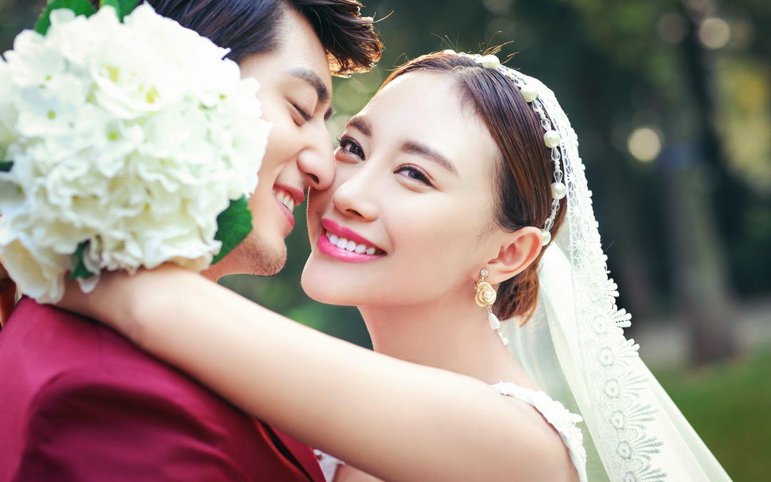  店慶+抵現(xiàn)金活動(dòng)+15大禮品贈(zèng)送