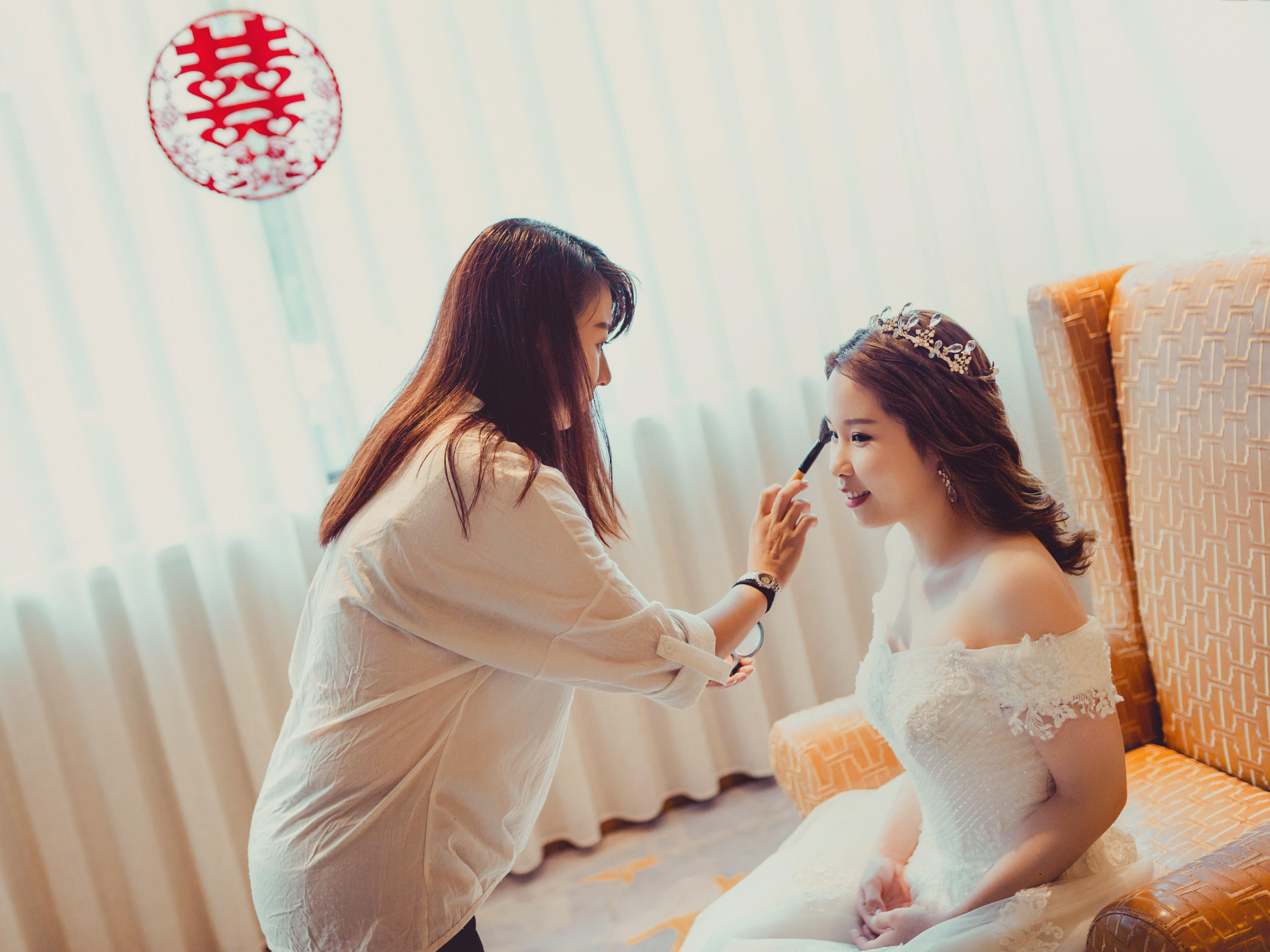【薔云美妝】 總監(jiān)級(jí)定制 半天2個(gè)造型晚宴跟妝