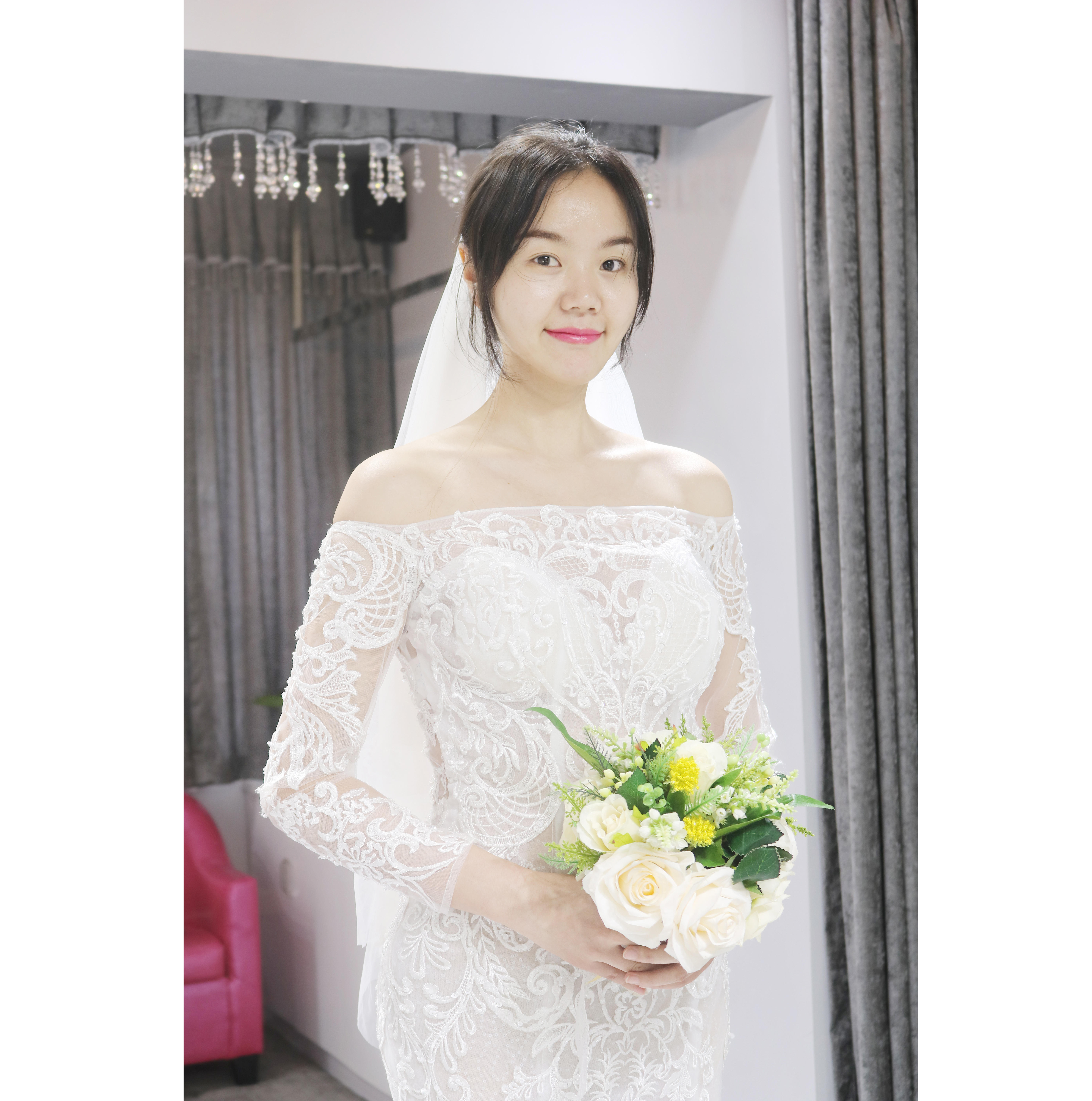 【嫁衣工坊】主纱+出门纱+敬酒服+2套伴娘