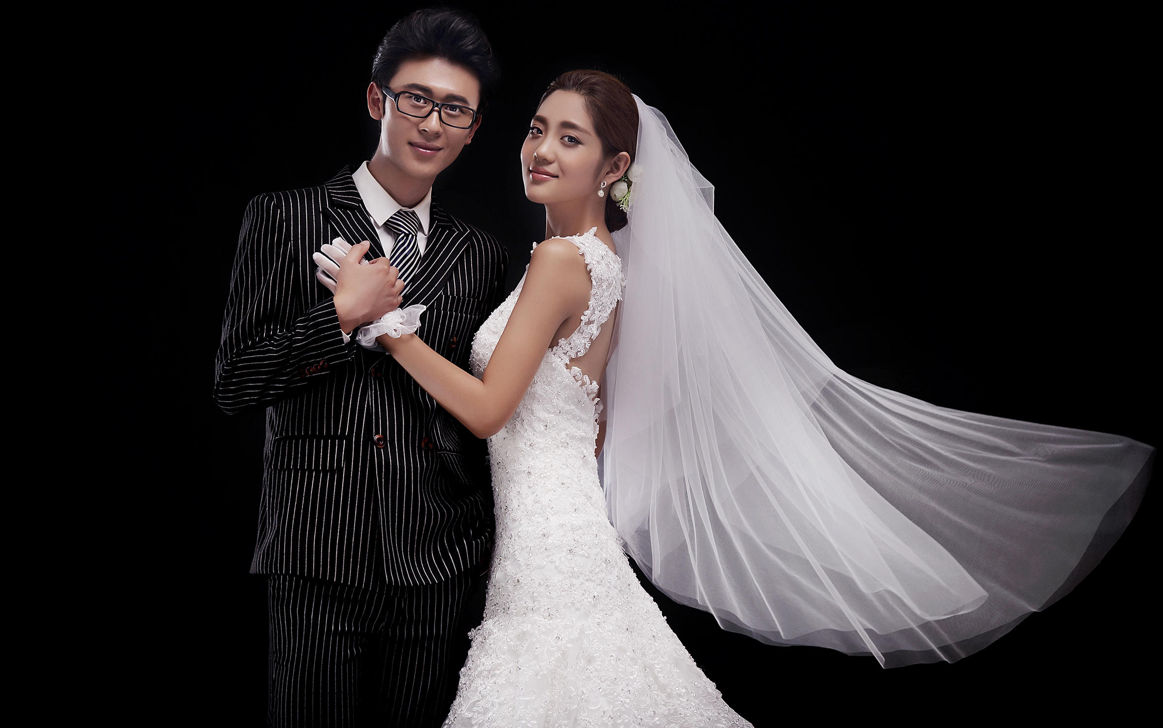 【唯爱婚纱摄影工作室】网络特惠套餐