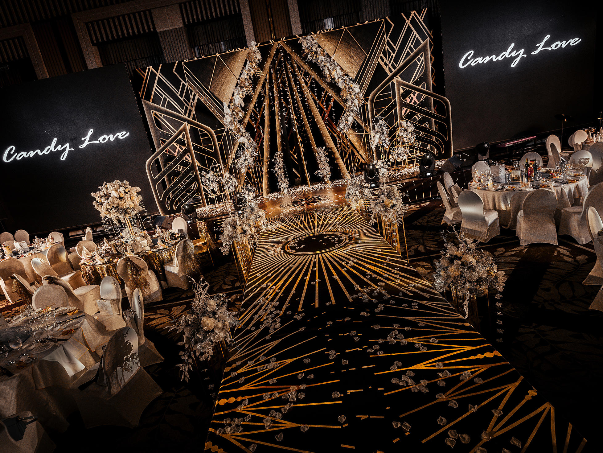 【西郊】盖茨比风/人气婚礼/户外草坪/含鲜花花艺