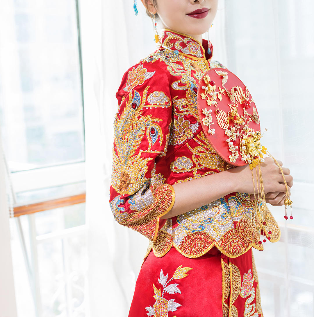 木小白的婚纱店——单件经典烫钻马来袍