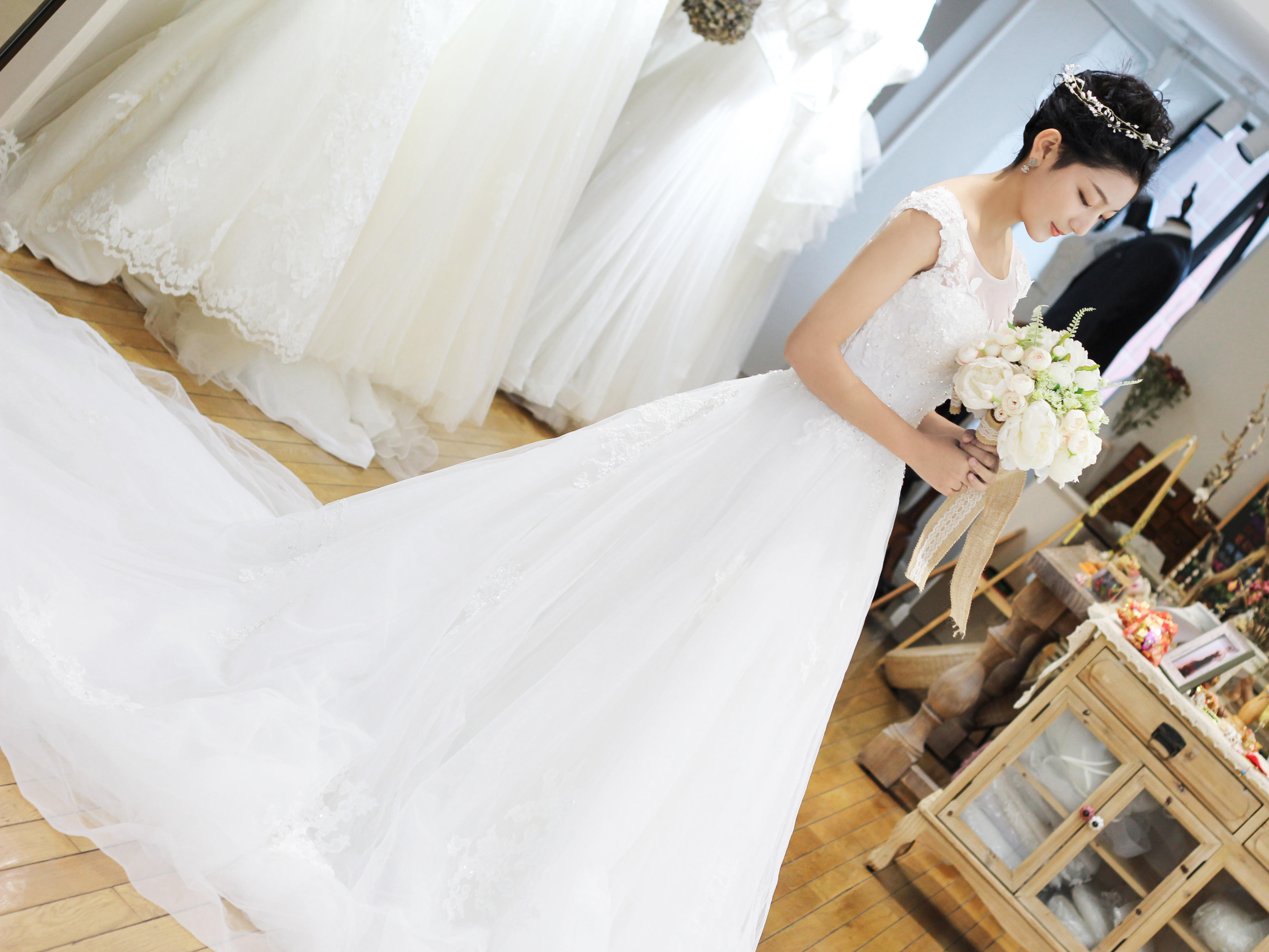 媆·婚纱《主婚纱+礼服》两件套定制套餐