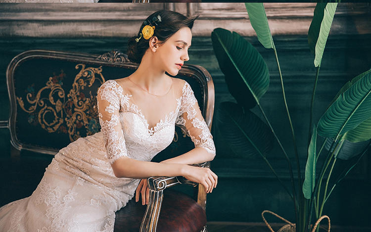 Pronovias中袖v领鱼尾拖尾