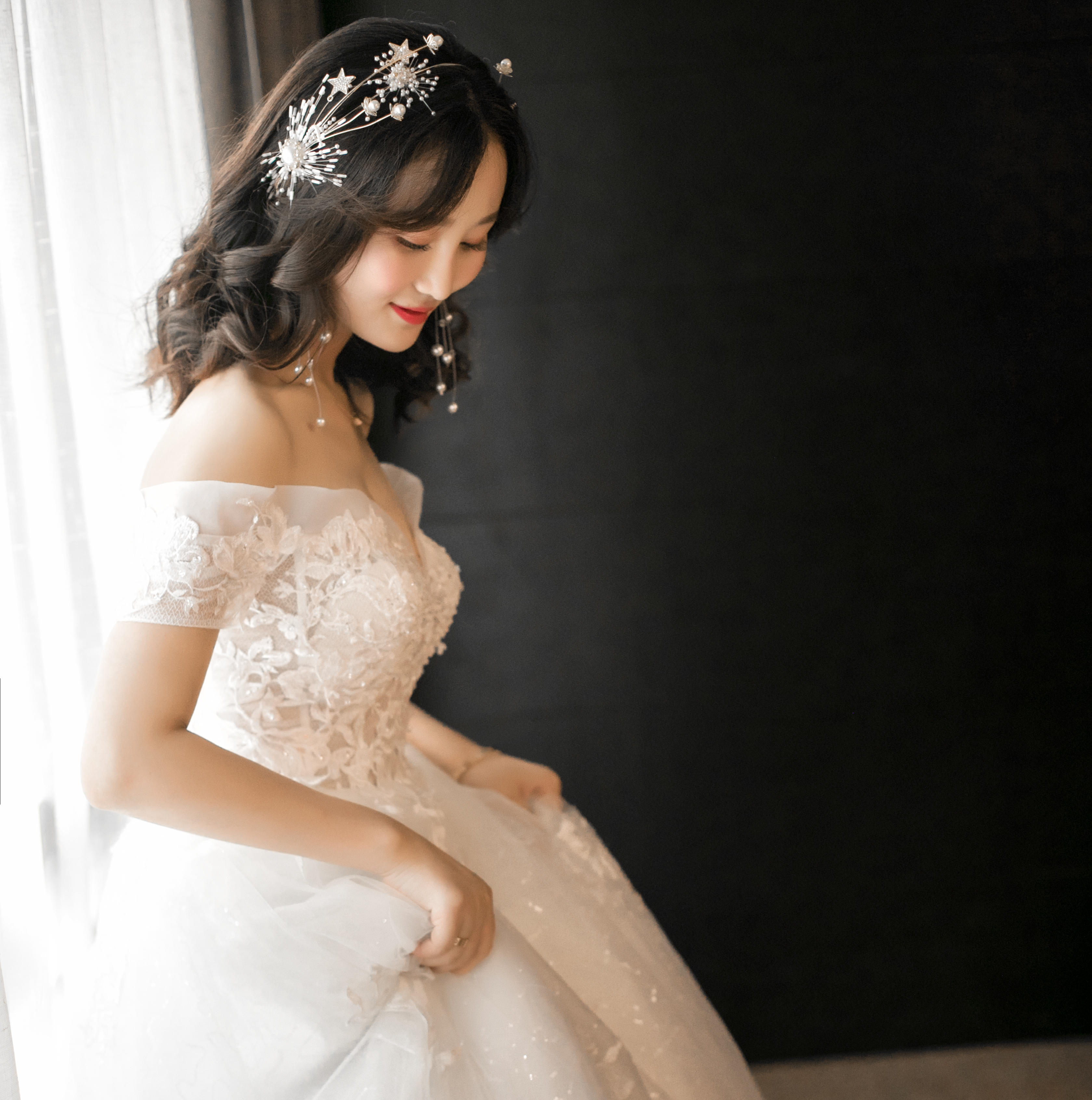 {安娜嫁衣} 仪式主纱+出门+敬酒服+4套伴娘服