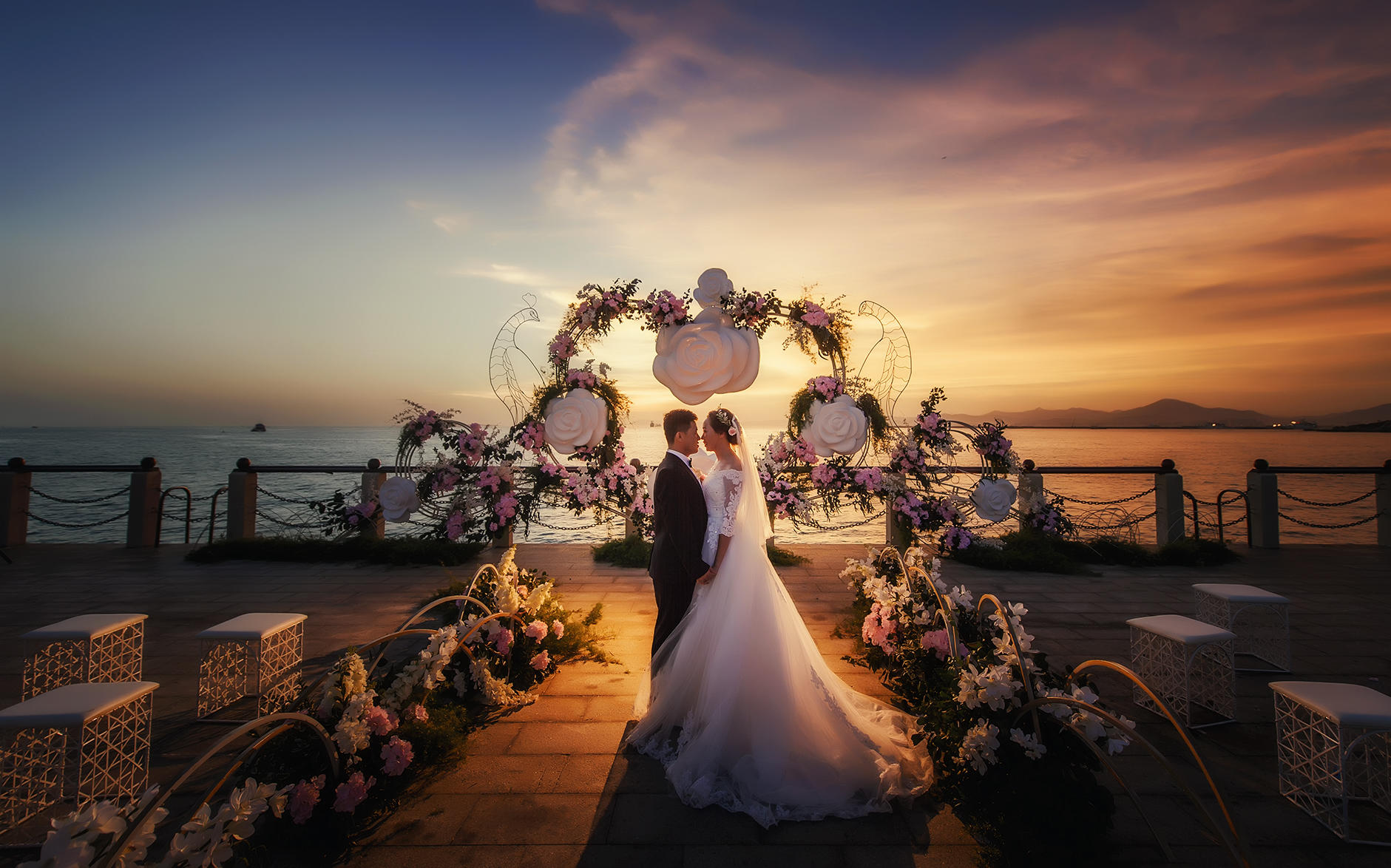 【活动】海边旅行婚礼/场地+婚礼布置+四大金刚