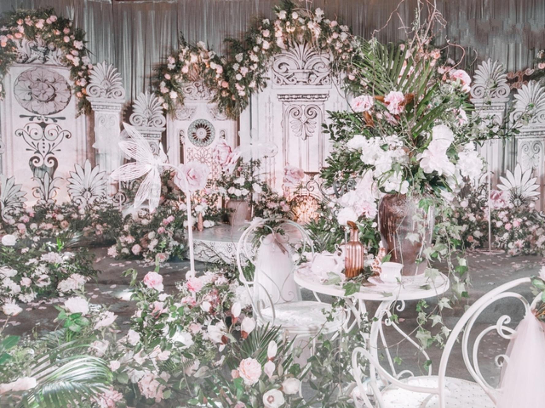 『 周小姐的唐顿庄园 』