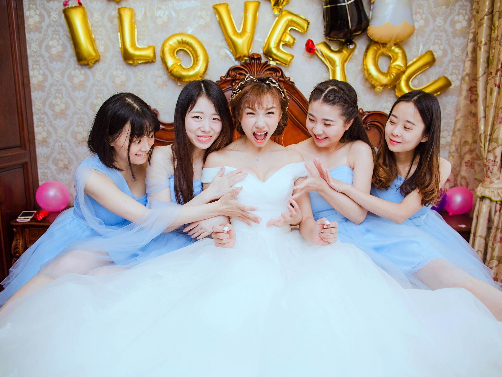 《Nice奈斯新娘》总监跟妆＋首席跟拍＋三套婚纱