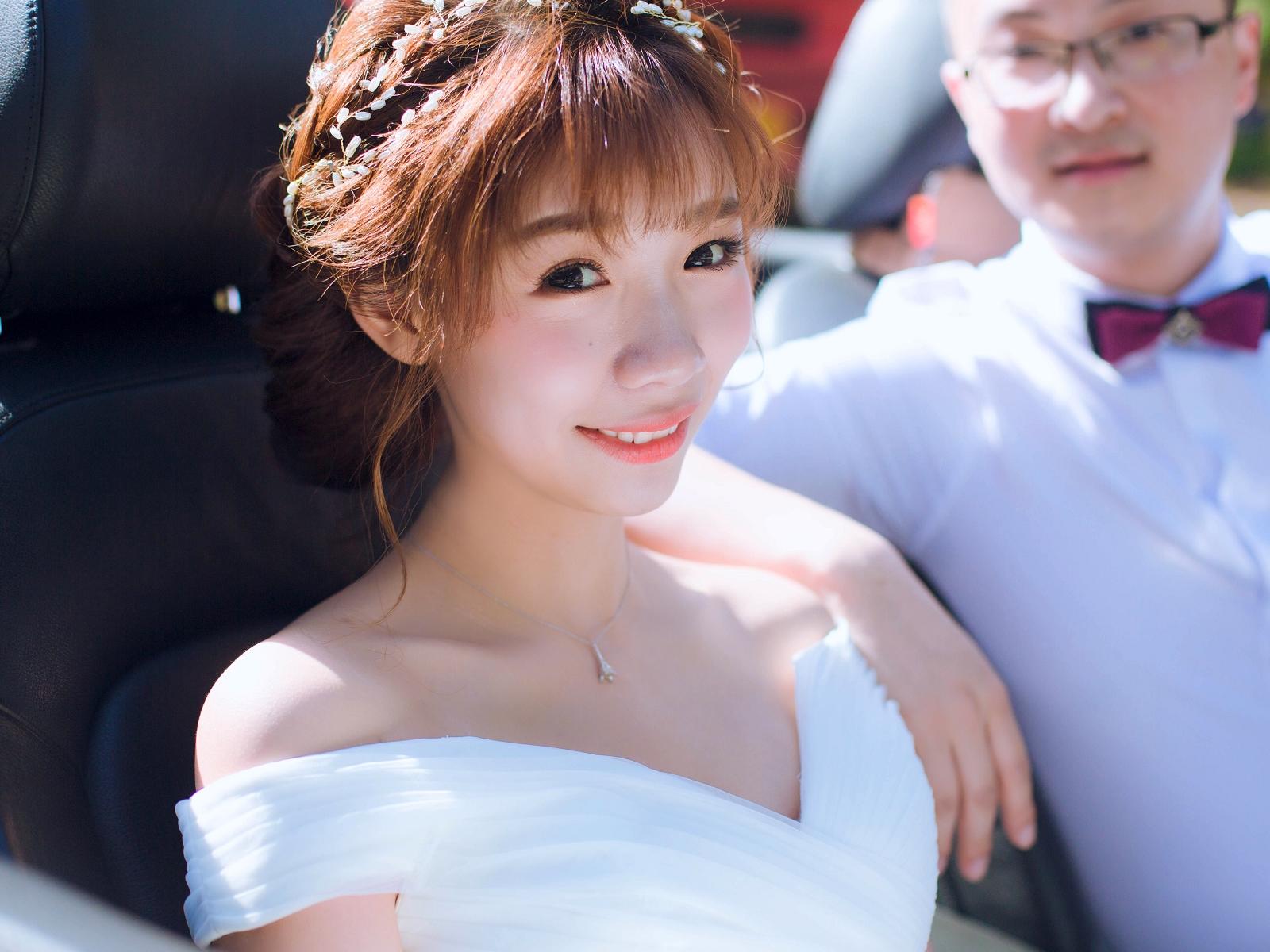 《Nice奈斯新娘》总监跟妆＋首席跟拍＋三套婚纱