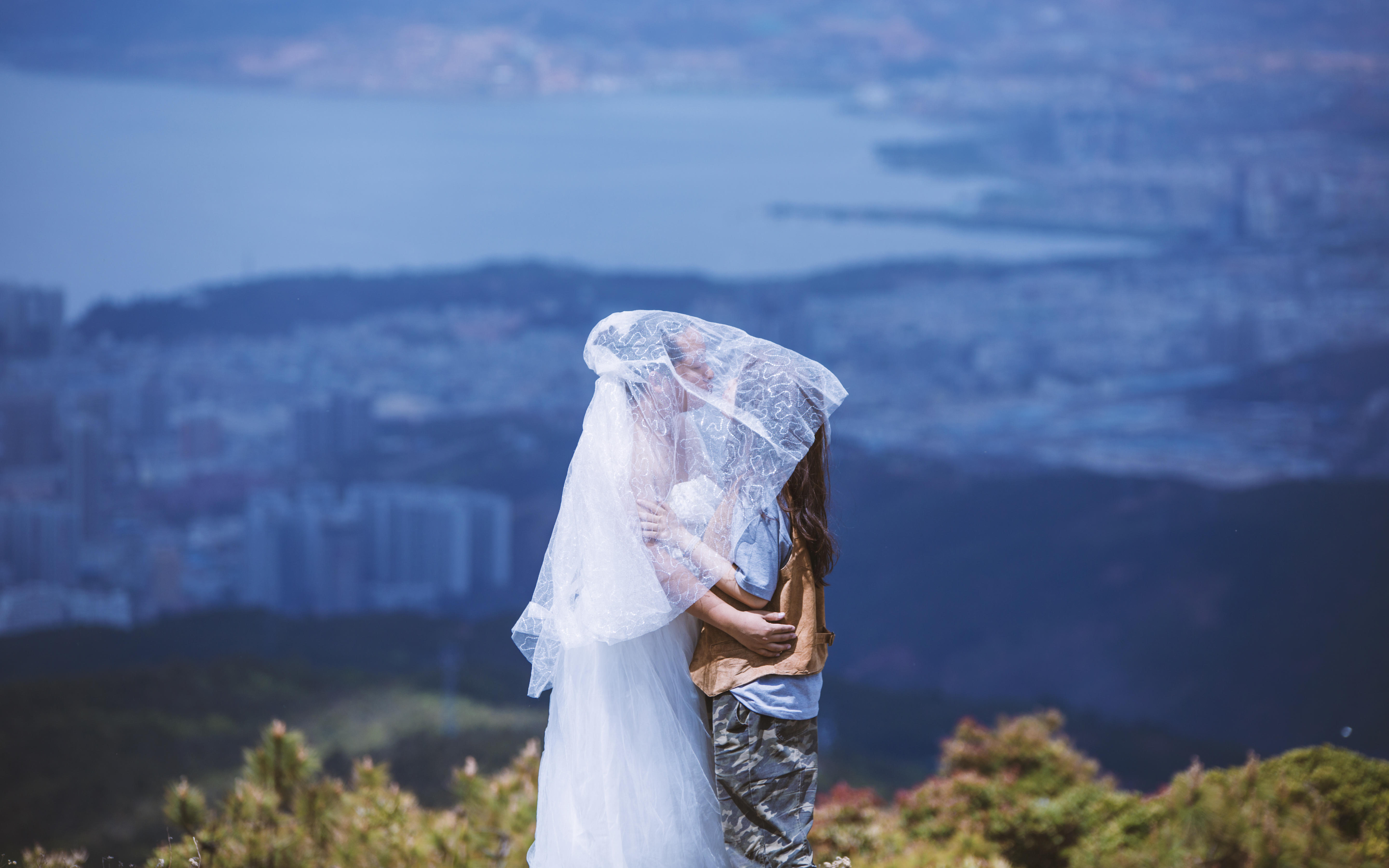 大理蒼山大風(fēng)車反串搞怪婚紗旅拍底片不限量服裝3套