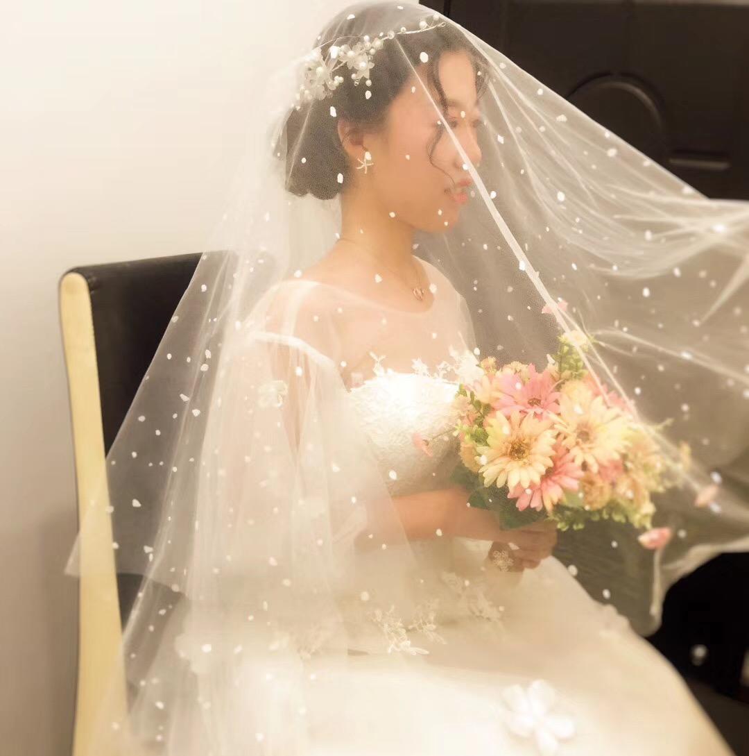 维诺婚纱礼服两件套+高级化妆师