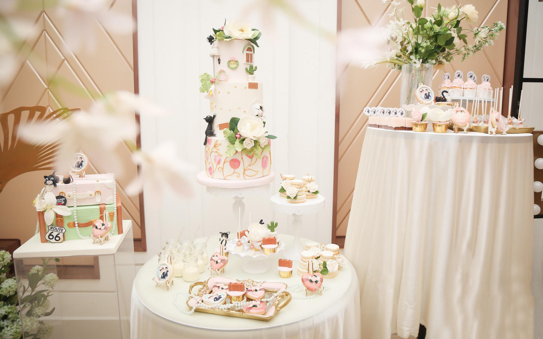 【晶品甜品台】跨越双城的爱恋主题婚礼蛋糕