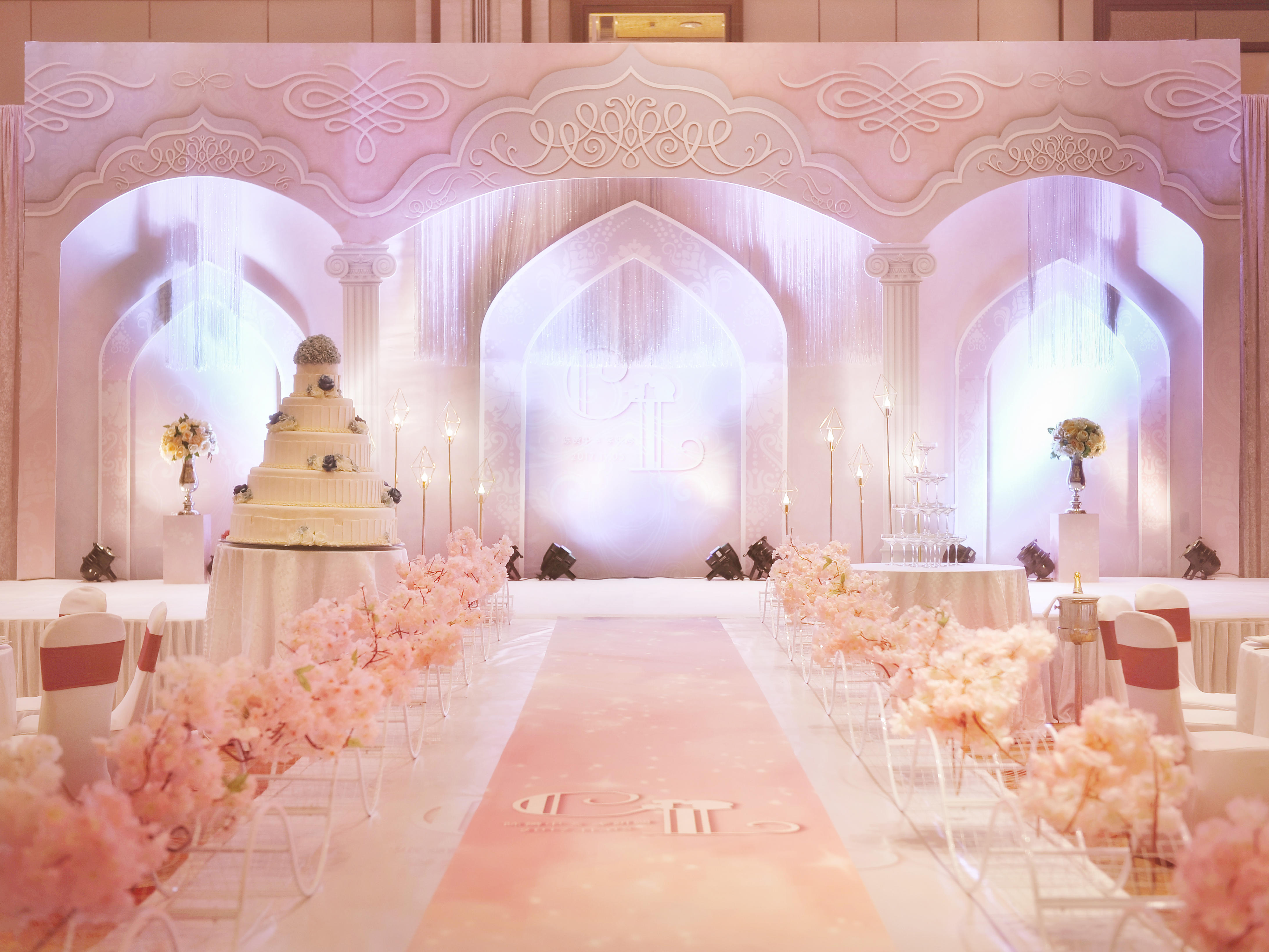 《粉色婚礼》——满足你的粉嫩少女梦