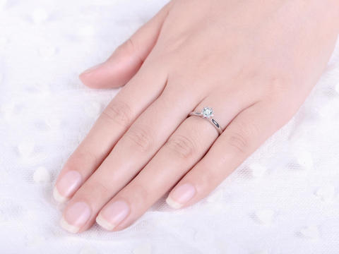 【摩天轮】系列 白18K金钻石女士戒指