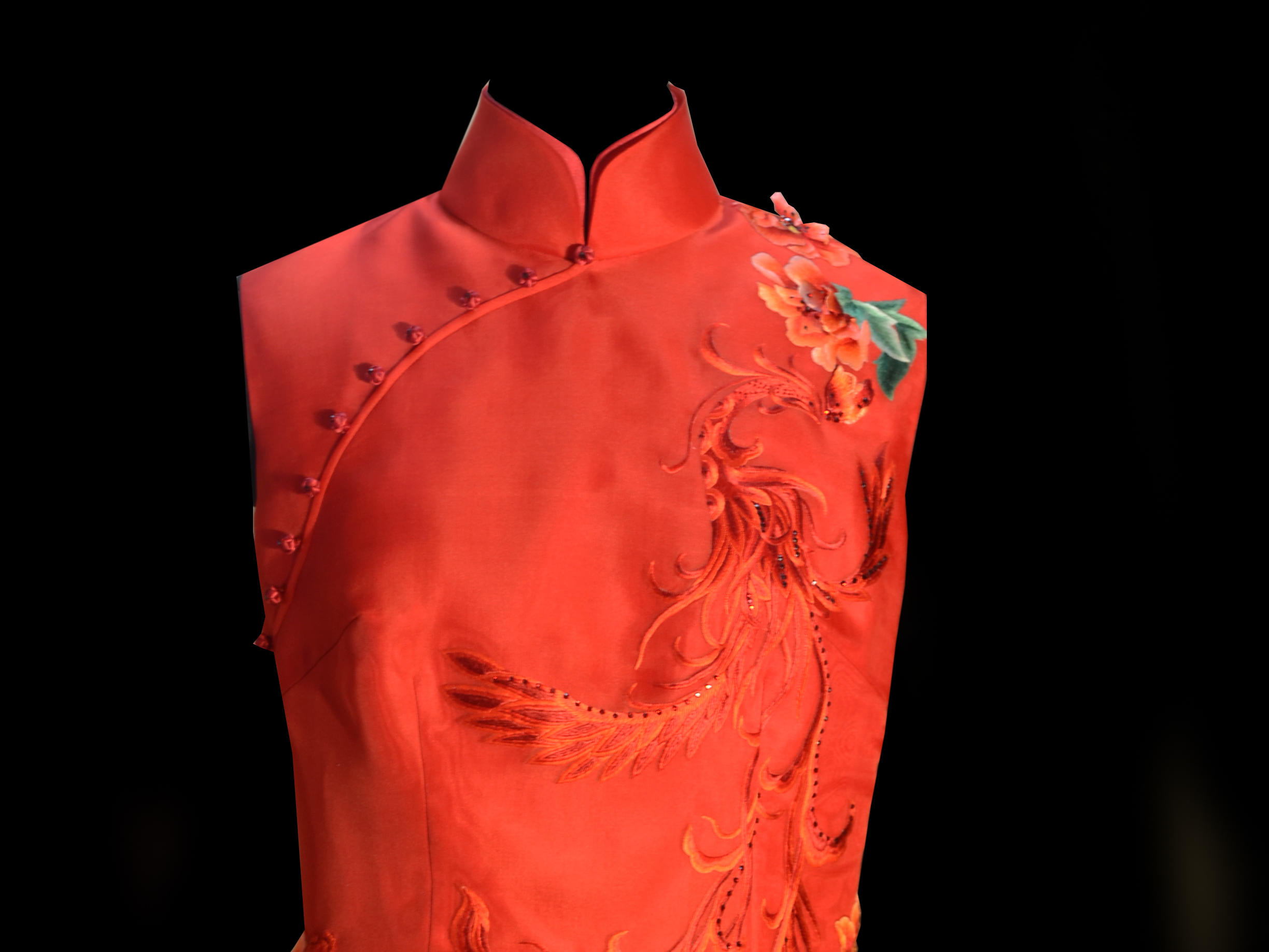 结婚礼服 敬酒服真丝榨丝手工刺绣牡丹