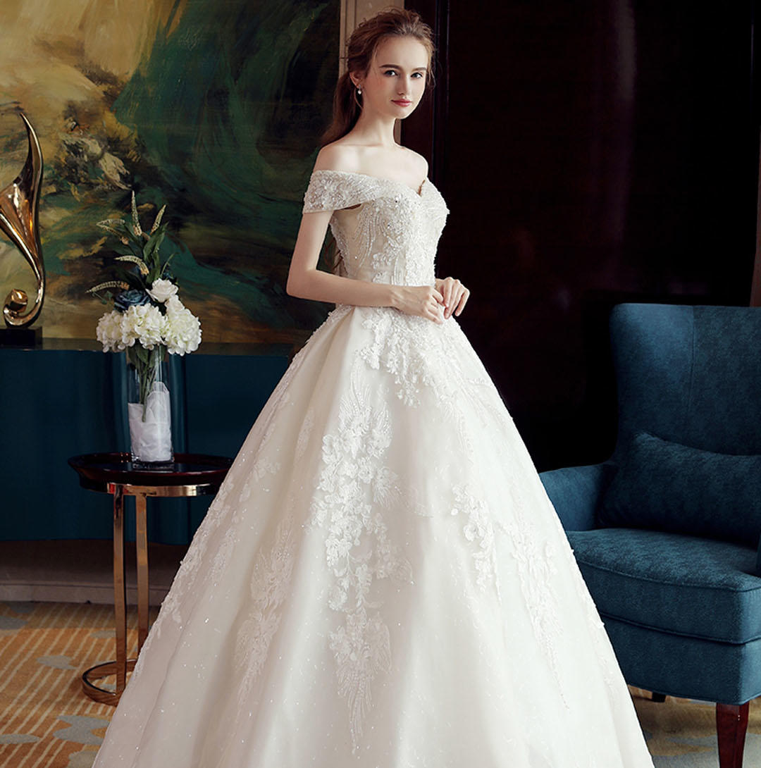 B&L婚纱礼服一字肩公主梦幻重工齐地婚纱